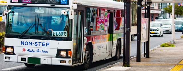 沖縄でタクシー・バス・ホテル送迎なら「沖縄 e-ハイヤー」へ｜路線バス