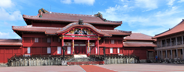 沖縄でタクシー・バス・ホテル送迎なら「沖縄 e-ハイヤー」へ｜体験ツアー